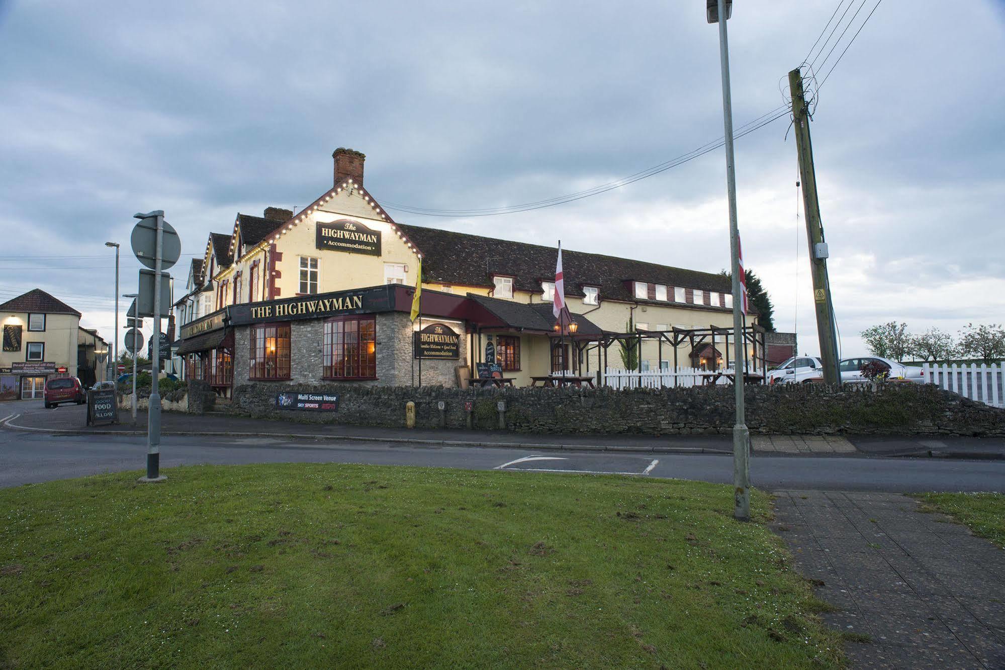 The Highwayman Inn Shepton Mallet Exterior photo