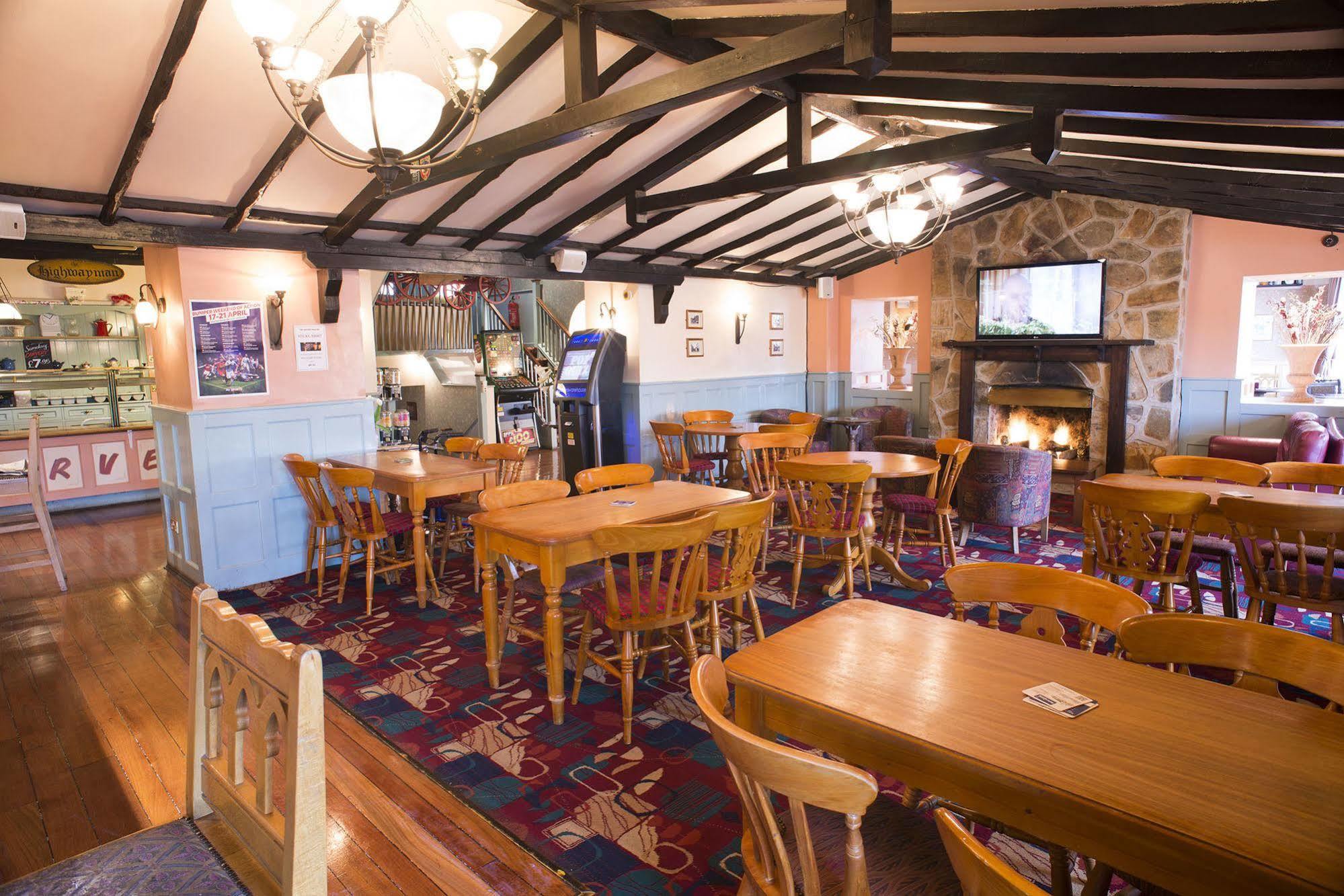 The Highwayman Inn Shepton Mallet Exterior photo